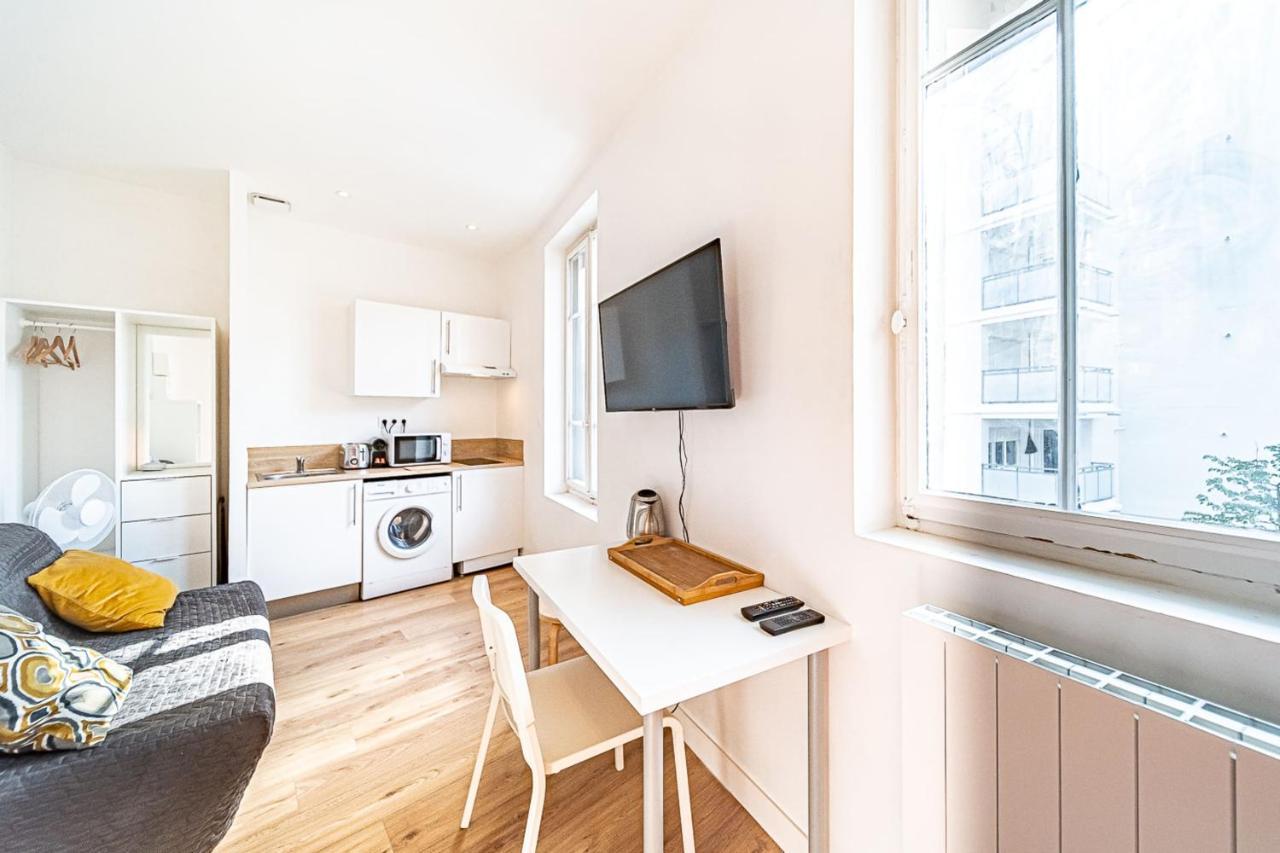 Le Debourg - Studio Tout Proche Metro B Lyon Exterior foto