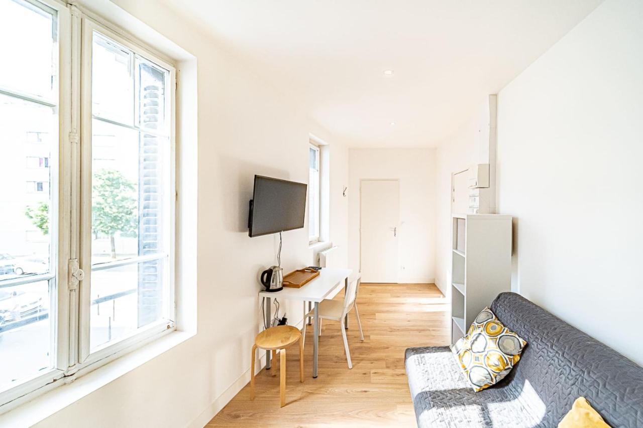 Le Debourg - Studio Tout Proche Metro B Lyon Exterior foto